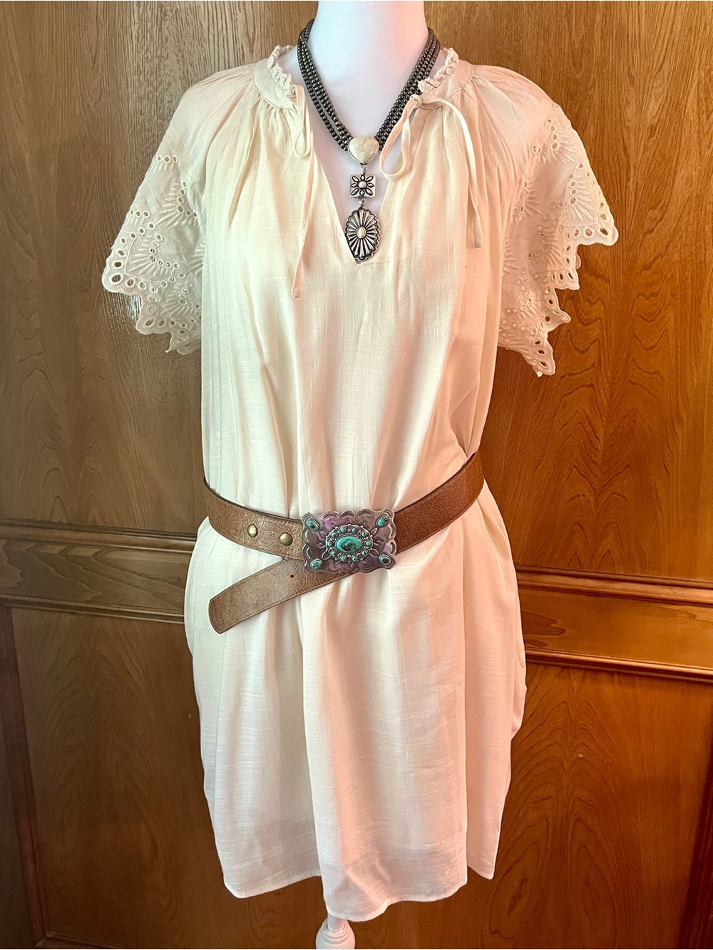Sz M Who What Wear Cream Eyelet Flutter Sleeve Dress
